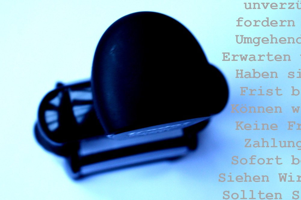 Bürokratie kostet alle Unternehmen richtig viel Zeit und Geld. Montage: L-IZ