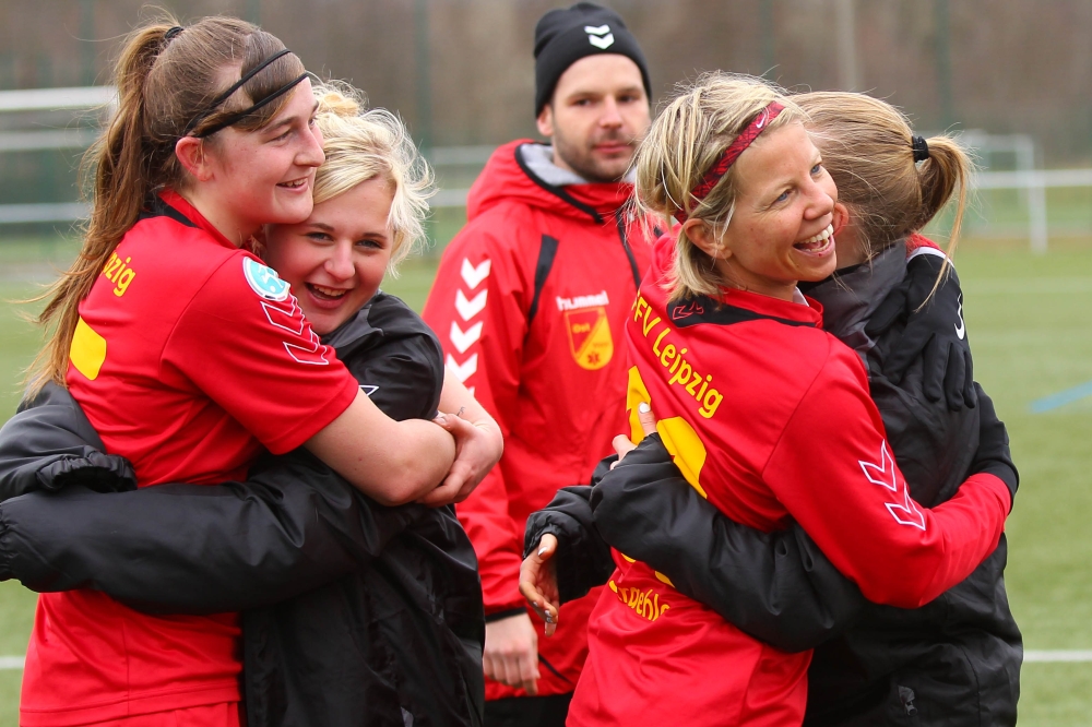 Ein Punkt wie ein Sieg. Mit großer Moral erkämpften die FFV-Fußballerinnen gegen Meppen in letzter Sekunde ein Unentschieden. Foto: Jan Kaefer