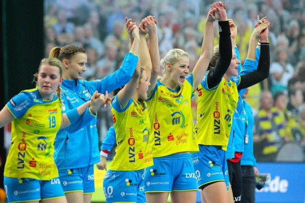 Nach ihrem wichtigen Sieg gegen Borussia Dortmund hatten die HCL-Handballerinnen gut Lachen. Foto: Jan Kaefer
