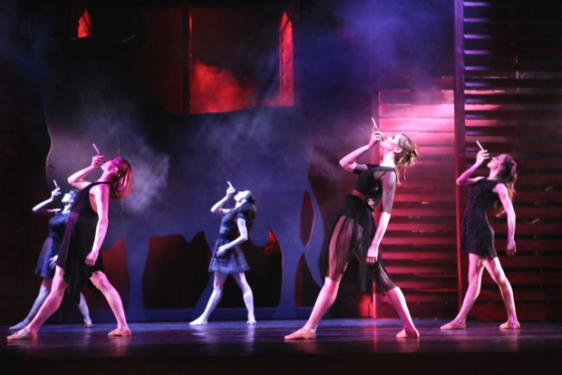 Starke Frauen - auch als Ensemble. Foto: Oper Leipzig, IdaZenna