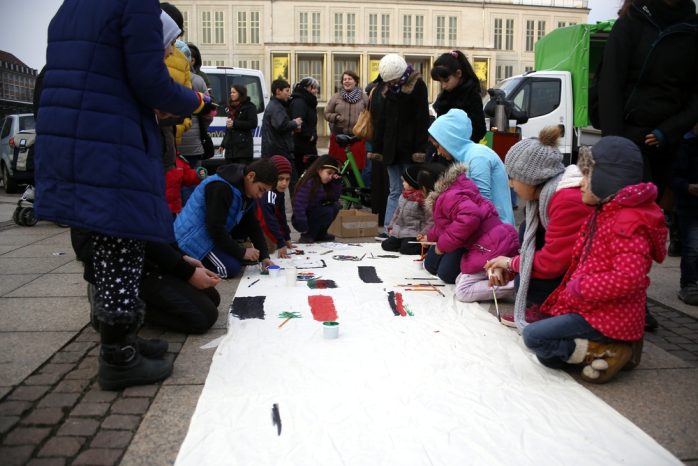 Eine Malaktion wurde gut angenommen. Foto: Alexander Böhm