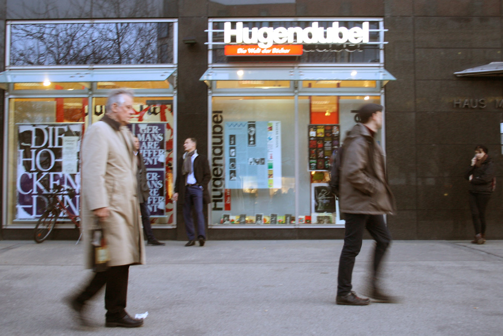 Lothar-Reher-Spezial-Schaufenster bei Hugendubel an der Thomaswiese. Foto: Ralf Julke