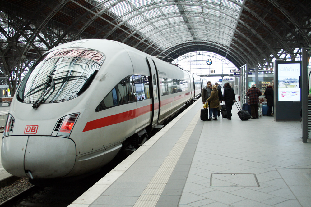 ICE im Hauptbahnhof Leipzig. Foto: Ralf Julke