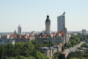 Leipzig-Kulisse mit Neuem Rathaus. Foto: Ralf Julke