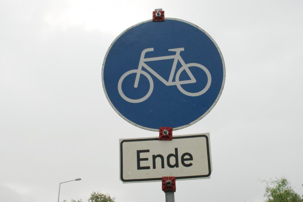 Radweg zu Ende. Foto: Ralf Julke