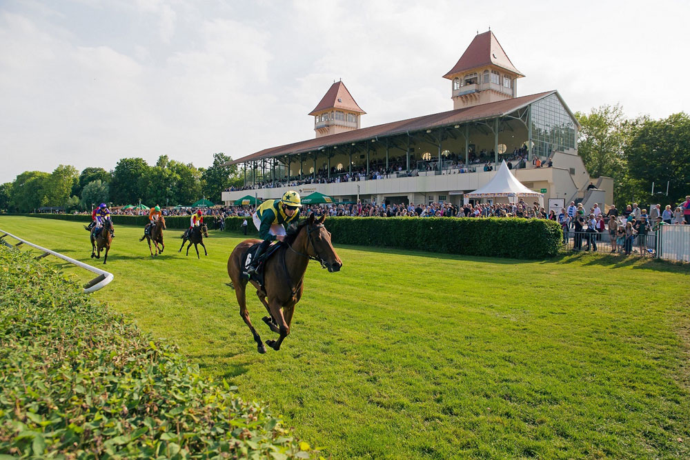 Galopprennbahn Scheibenholz. Foto: Florian Pappert