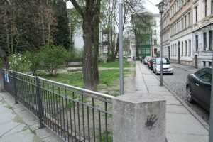 Blick von der Funkenburgbrücke übers nächste freizulegende Kanalstück. Foto: Ralf Julke