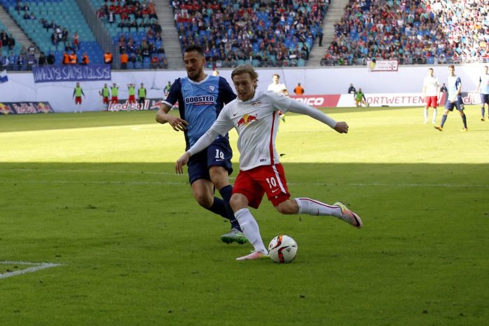 Emil Forsberg bolzt auf das Tor. Foto: Alexander Böhm