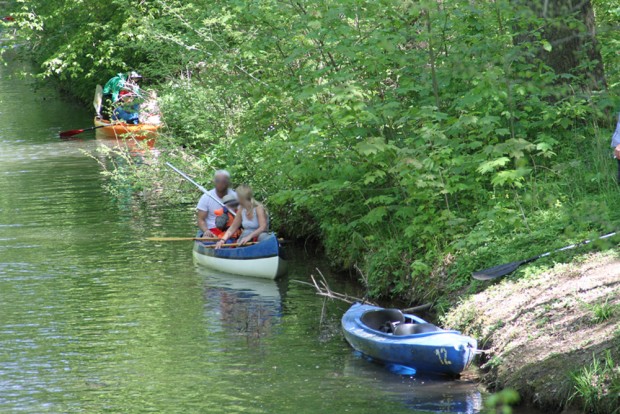 Dicht an dicht lagen die Boote nicht nur auf dem Wasser, sondern auch an Land. Foto: NuKla e.V., J. Hansmann