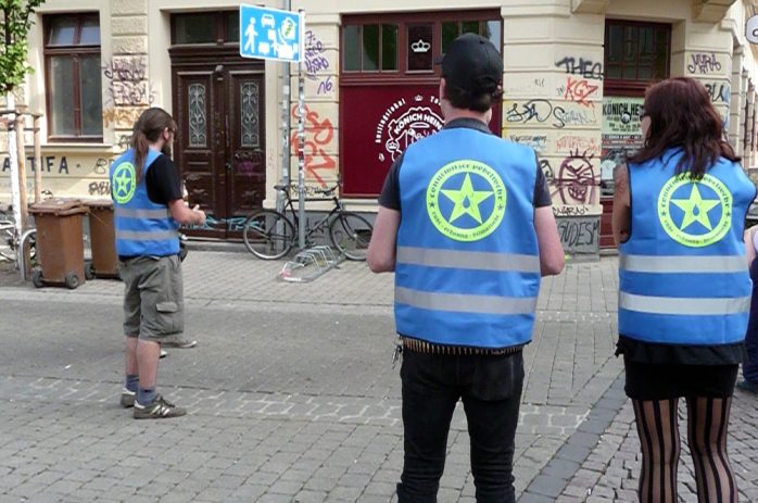 Bürgerwehr im Einsatz. Foto: Michael Rößler