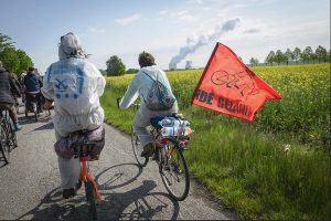 Auf Rädern zum friedlichen Protest in der Lausitz. Foto: Ende Gelände