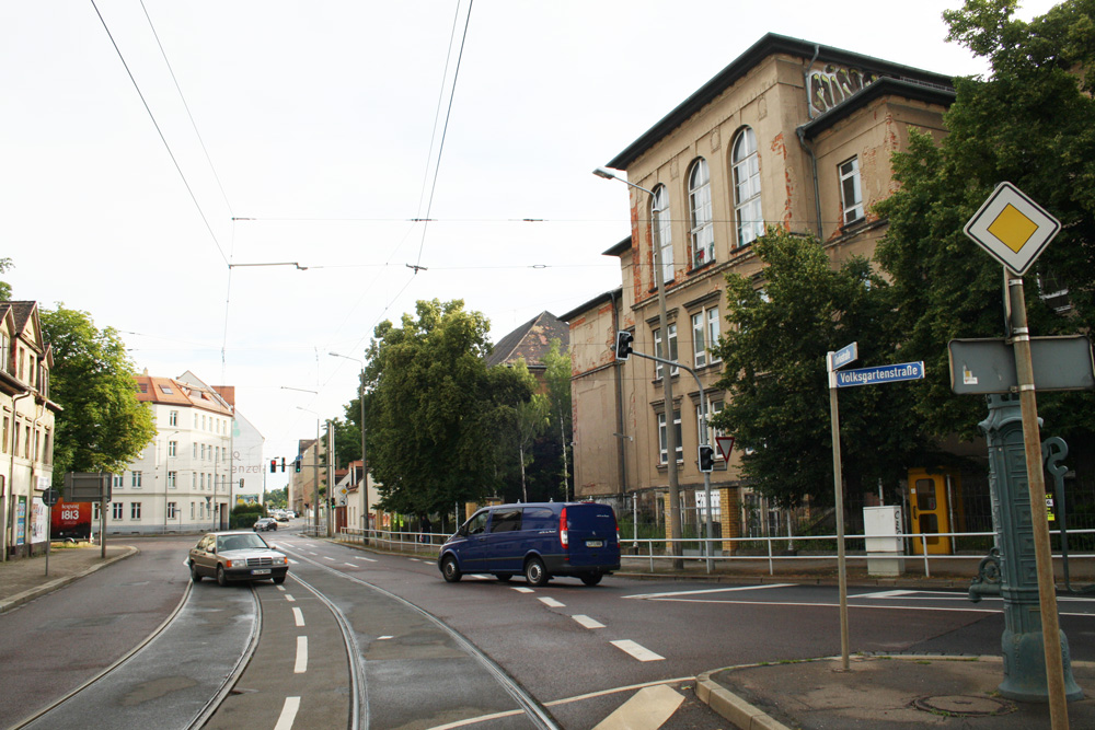 Schulgebäude in der Gorkistraße vor Beginn des Umbaus. Foto: Ralf Julke