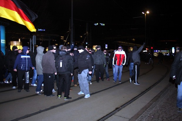 Man kennt sich offenbar in der Szene. Foto: L-IZ.de