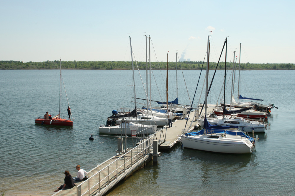 Auch der Markkleeberger See gehört zum Kontrollrevier der Wasserschutzpolizei. Foto: Ralf Julke