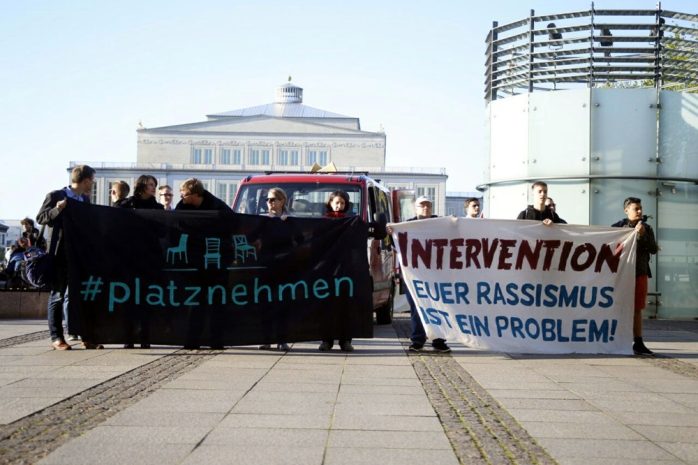 Preisgekröntes Bündnis gegen Rechts in Leipzig. "Leipzig nimmt Platz" auf dem Augustusplatz. Foto: L-IZ.de
