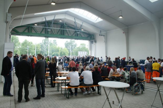 Komplett rekonstruiert wurde die Betonhalle aus den 1920er Jahren. Foto: Ralf Julke