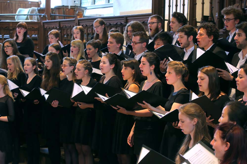 Die Sängerinnen und Sänger der deutsch-französischen Chorakademie. Foto: Bach-Archiv Leipzig/Gert Mothes