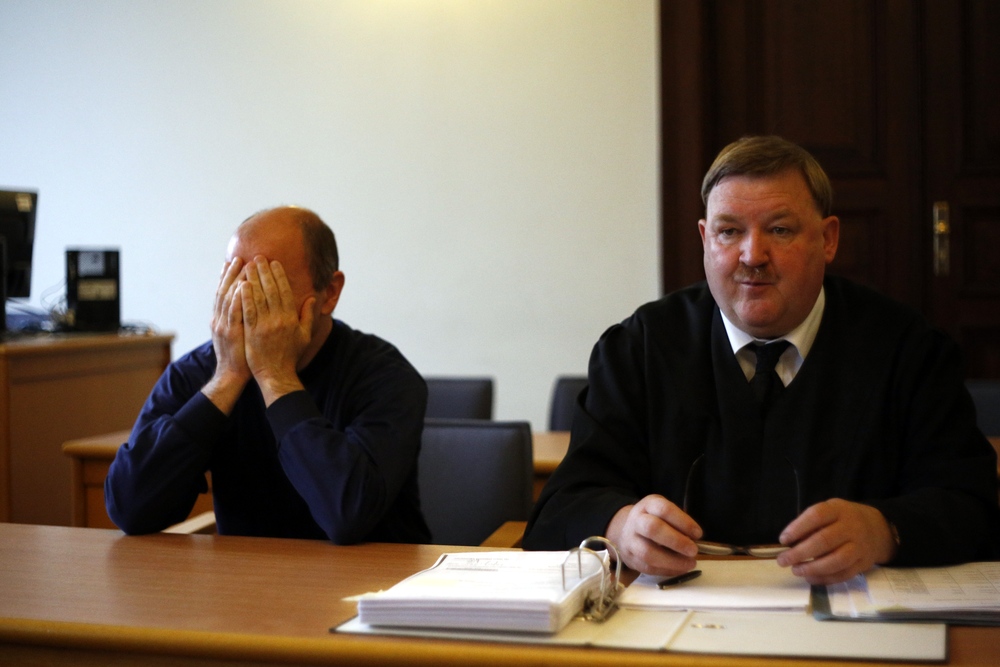 Der Angeklagte Andreas K. und Strafverteidiger Rainer Nittmann. Foto: Alexander Böhm