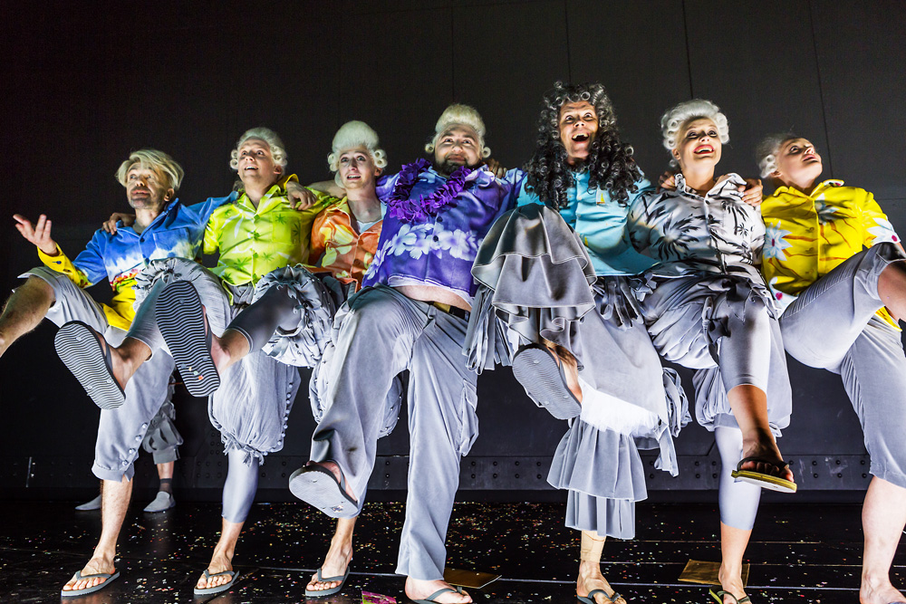 „Die Räuber“ im Schauspiel Leipzig. Foto: Schauspiel Leipzig / Rolf Arnold