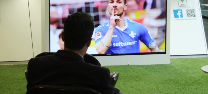 Fußball als Futter fürs TV-Publikum. Foto: Ralf Julke