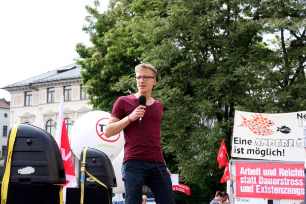 Hendrik Fischer aus der Leipziger SPD wirbt für seine Kampagne. Foto: Michael Freitag