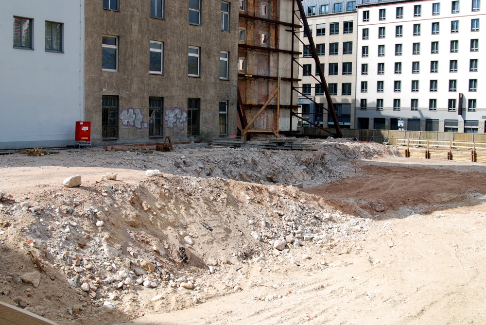 Die „ewige Baustelle“ an der Goethestraße und dann doch kein neuer Firmensitz bei Unister. Foto: L-IZ.de (2015)