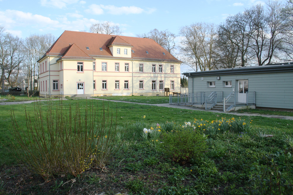 Neben der schon bestehenden Kita Friedrich-Bosse-Straße 19 soll der Kita-Neubau entstehen. Foto: Ralf Julke