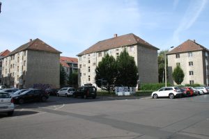 Die LWB-Häuser an der Brandvorwerkstraße / Ecke Hardenbergstraße. Foto: Ralf Julke