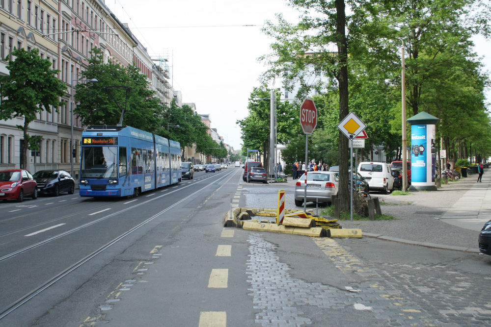 Könneritzstraße / Ecke Holbeinstraße: Auch hier war eine Mobilitätsstation geplant. Foto: Ralf Julke