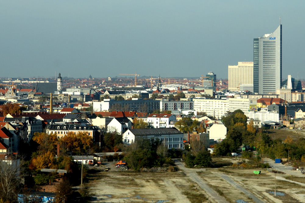 Blick übers Leipziger Dächermeer. Foto: Matthias Weidemann