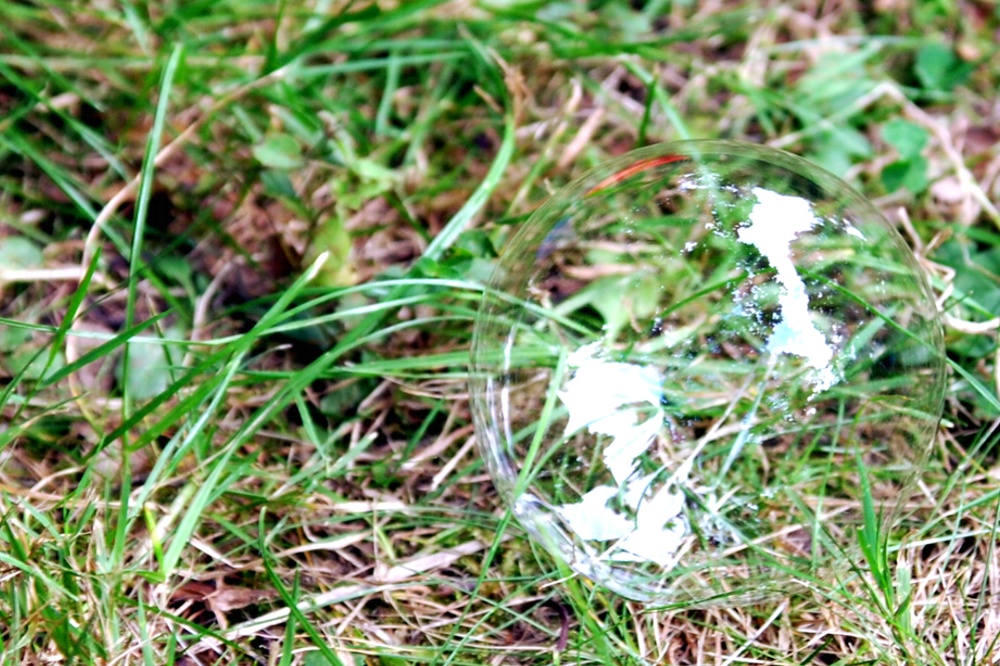 Manches Wissen ist wie eine Seifenblase. Schön anzuschauen, aber doch vergänglich. Dies gilt für Leser wie Medien gleichermaßen. Foto: L-IZ.de