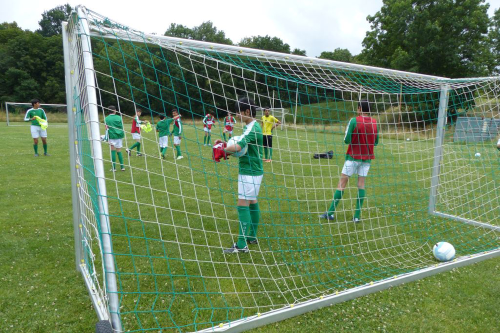 Fuß fassen mit Fußball. Foto: Outlaw gGmbH
