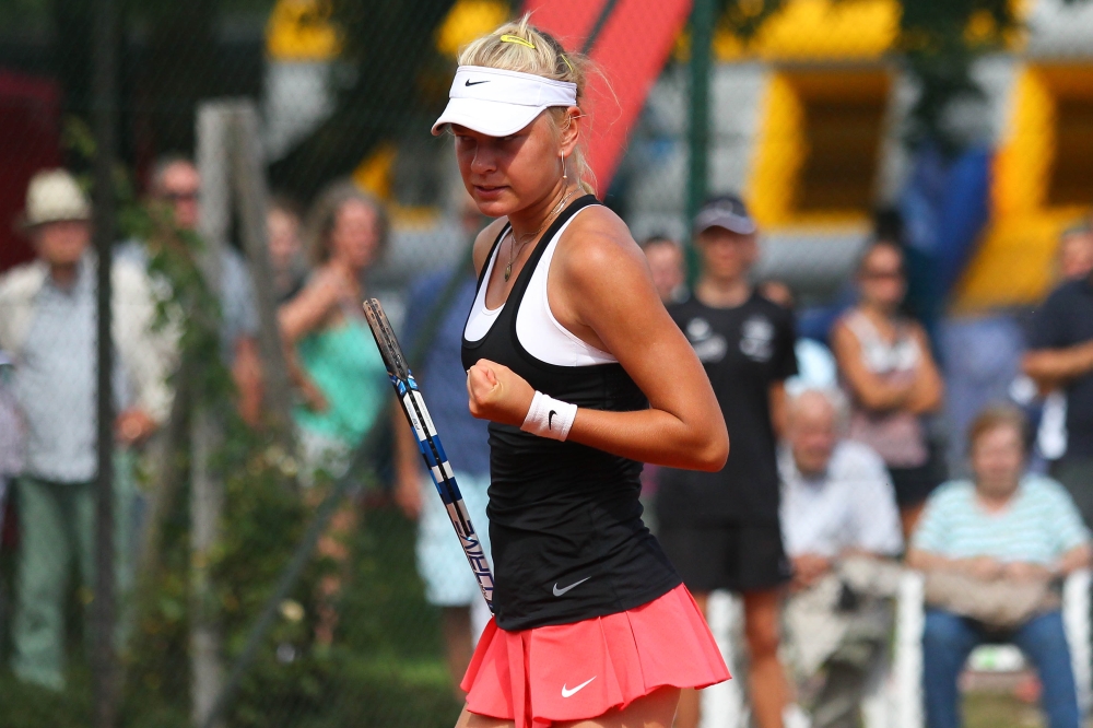Siegerfaust: Die erst 16-jährige Olesya Pervushina aus Russland gewann überraschend das Leipziger ITF-Turnier. Foto: Jan Kaefer