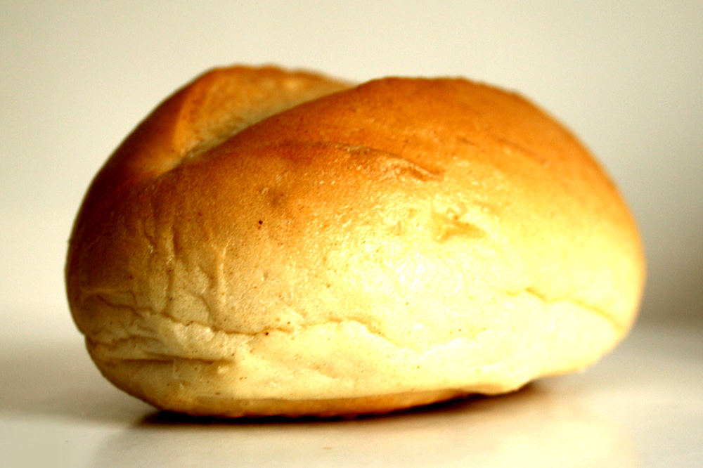 Doppeltes Honorar: ein ganzes Brötchen. Foto: Ralf Julke