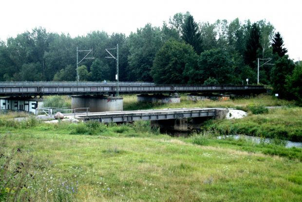 Alte Brücke zur Deponie Möckern. Foto: Ralf Julke