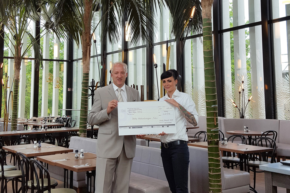 Thomas Pflanz (BSStiftung) und Alexandra Lempe. Foto: Björn Steiger Stiftung