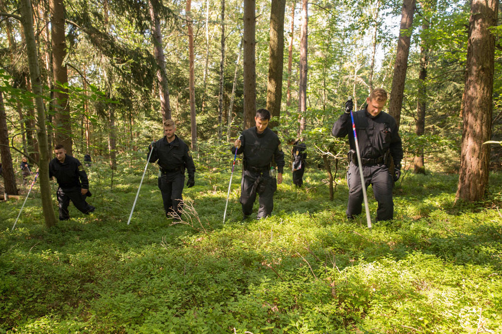 Suche im Stadtwald Silberbachtal. Foto: Präsidium der Bereitschaftspolizei