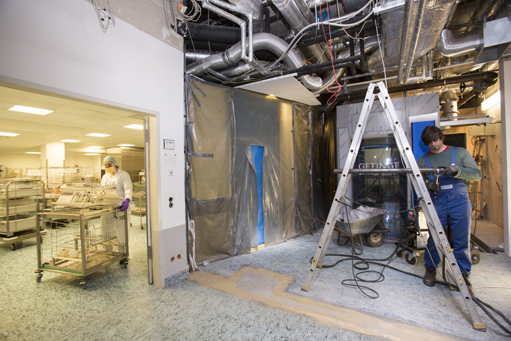 Umbau bei laufendem Betrieb: 500.000 Euro sind in die Zentrale Sterilgutversorgungsabteilung investiert worden. Foto: Stefan Straube/UKL