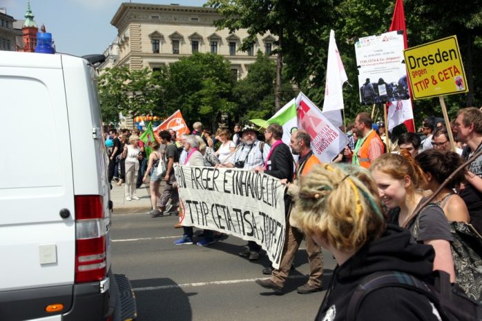 Am Samstag nicht mehr gemeinsam. Linke und Grüne am 28. Mai 2016 gemeinsam in Leipzig gegen TTIP & CETA. Foto: L-IZ.de