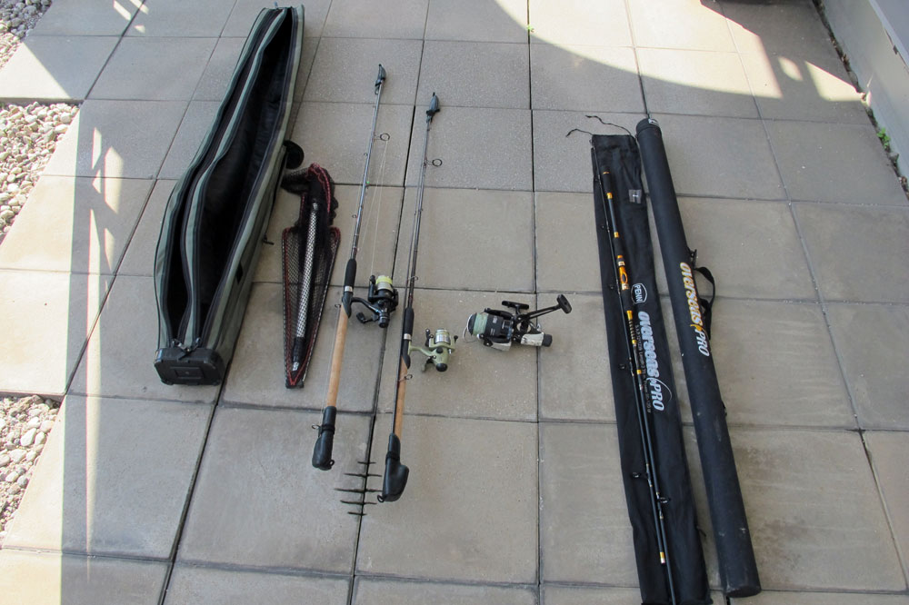 Die Polizei sucht den Eigentümer der abgebildeten Angelausrüstungen. Foto: PD Leipzig