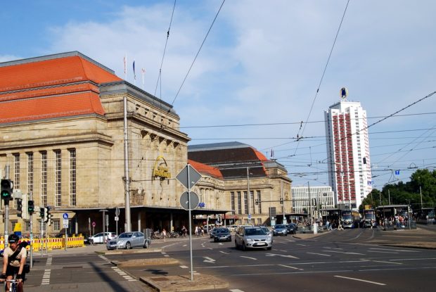 Am 4. Juli im Zentrum des Interesses: Der Legida-Versammlungsort Hauptbahnhof. Foto: L-IZ.de