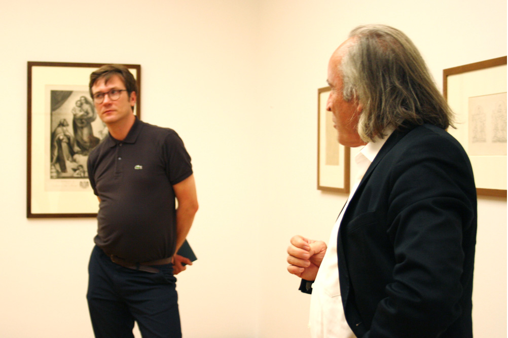 Marcus Andrew Hurttig und Hans-Werner Schmidt in der Von-Zahn-Kabinettausstellung. Foto: Ralf Julke