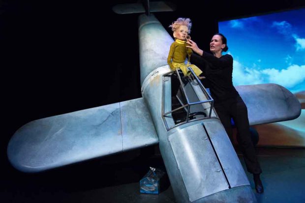 Betty Wirtz debütierte mit "Der kleine Prinz" am Samstag im TdJW. Foto: Tom Schulze