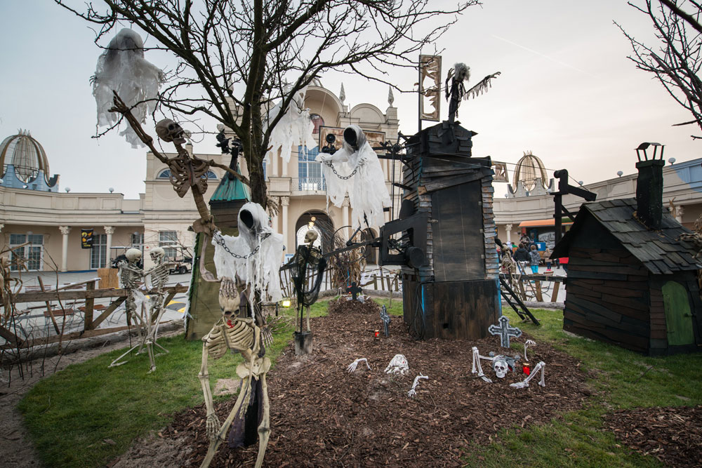 Zum Abschluss der Saison verwandelt sich BELANTIS in eine geheimnisvolle Halloween-Landschaft. Foto: BELANTIS
