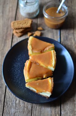 Cheesecake mit Karamellcreme und Meersalz. Foto: Maike Klose