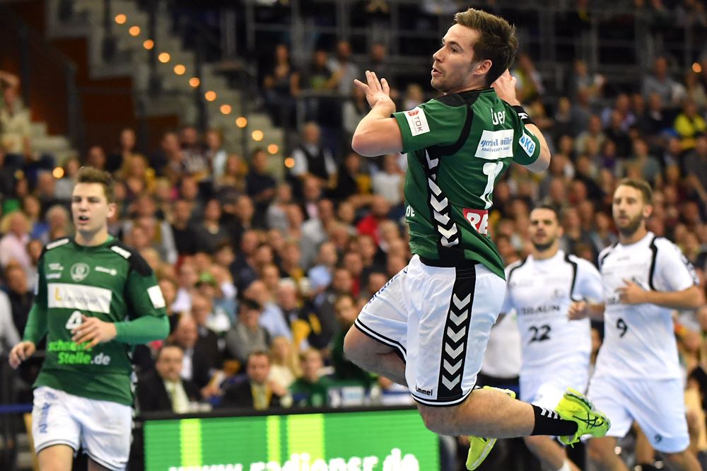 Für weitere drei Jahre bleibt Kapitän Lukas Binder beim SC DHfK Foto: Rainer Justen