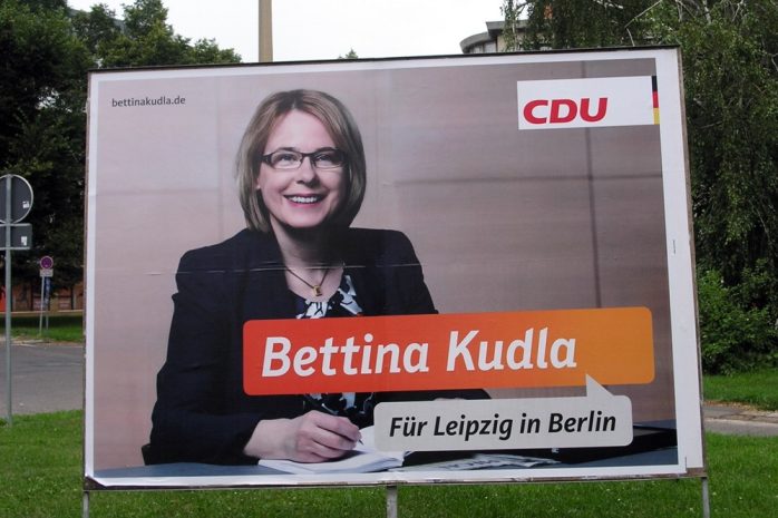 Für Bettina Kudla (hier auf einem Plakat 2013) könnte es eng werden. Foto: L-IZ.de