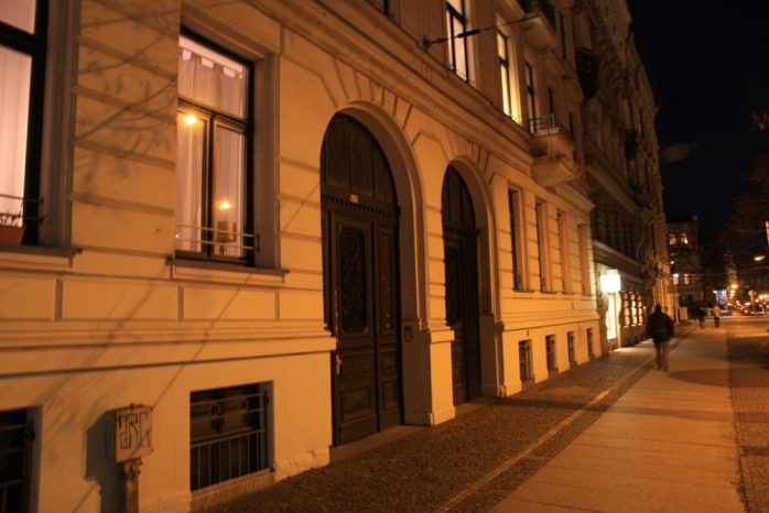 Die Waldstraße 8 am Waldplatz Leipzig, das ehemalige Wohnhaus der Familie Bartfeld. Foto: L-IZ.de