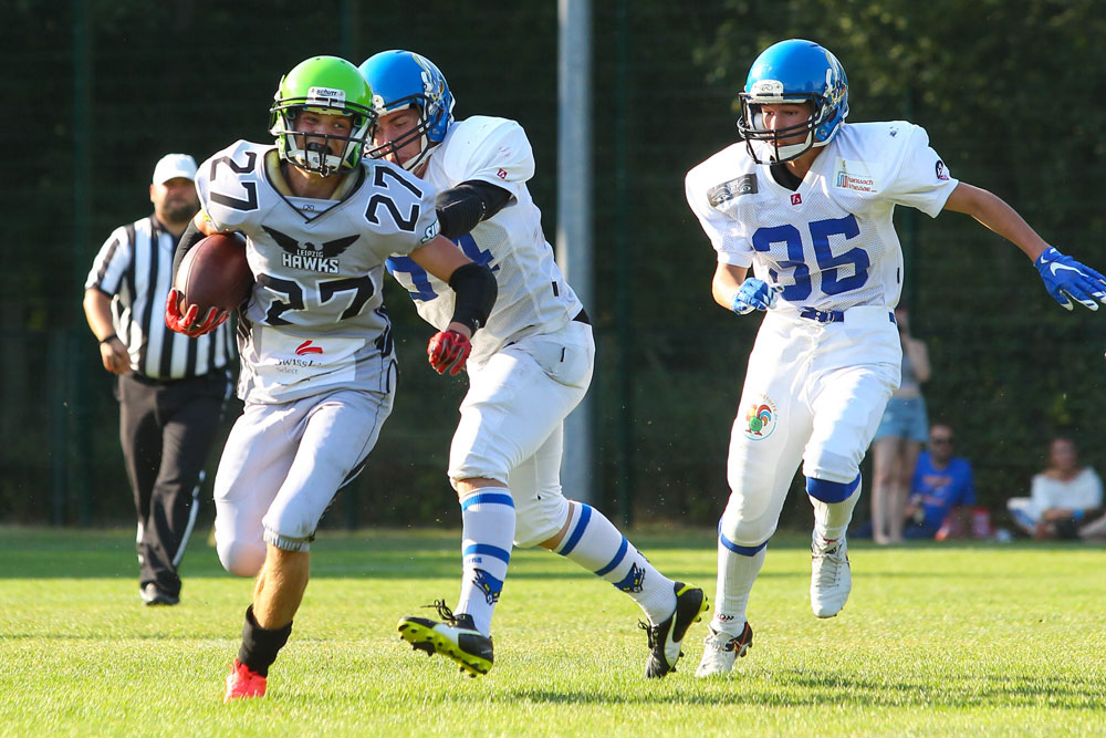 In ihrem ersten Lehrjahr in der Jugendoberliga hatten die jungen Hawks viele Lektionen zu lernen. Foto: Jan Kaefer