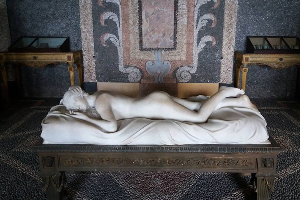 Ein probates Mittel – einfach mal wegnicken. Foto: Ulrike Gastmann